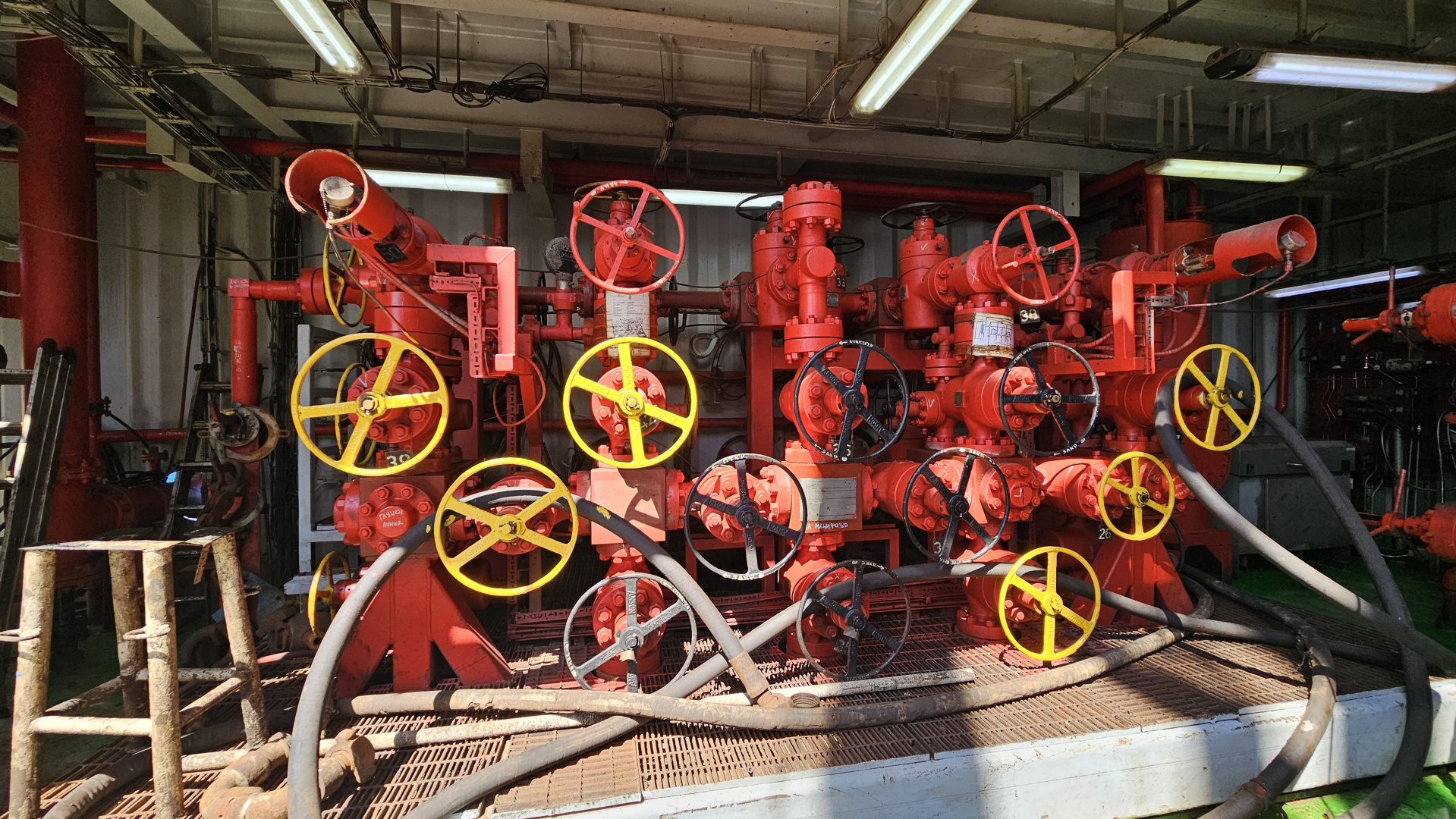 РС освидетельствовал технологическое оборудование СПБУ «Северная Аврора»