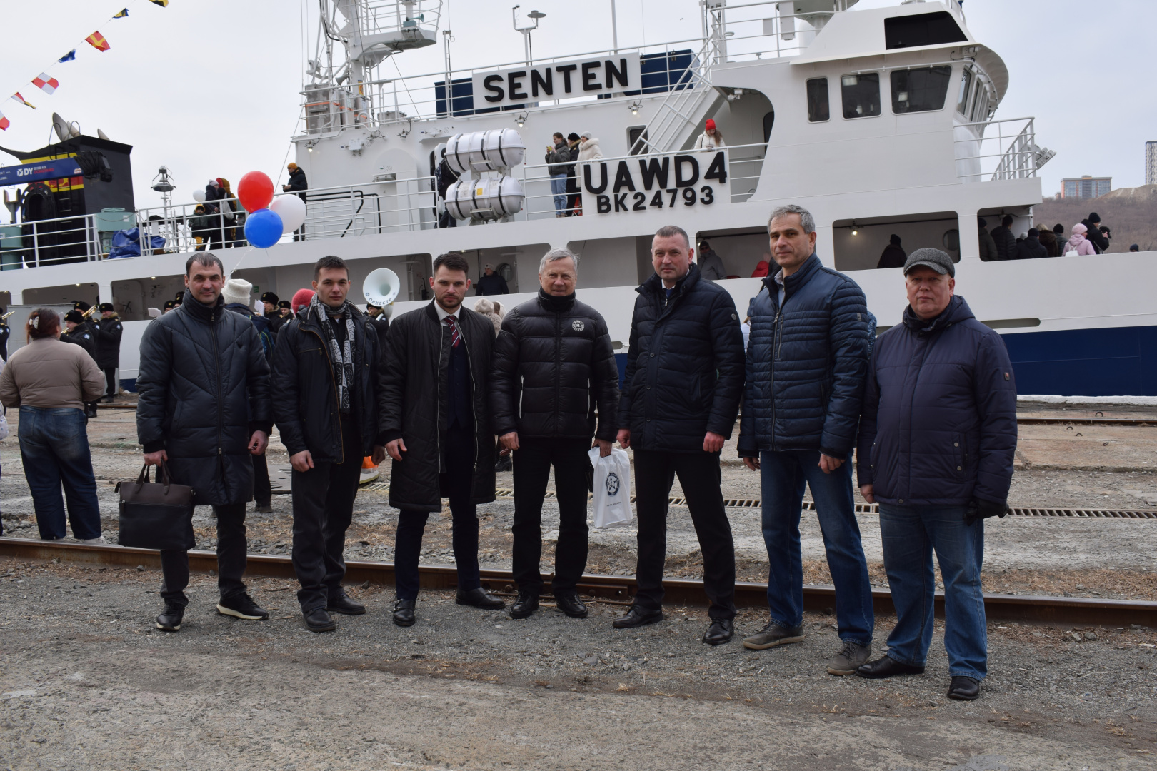 На краболове «Сентен» поднят российский флаг