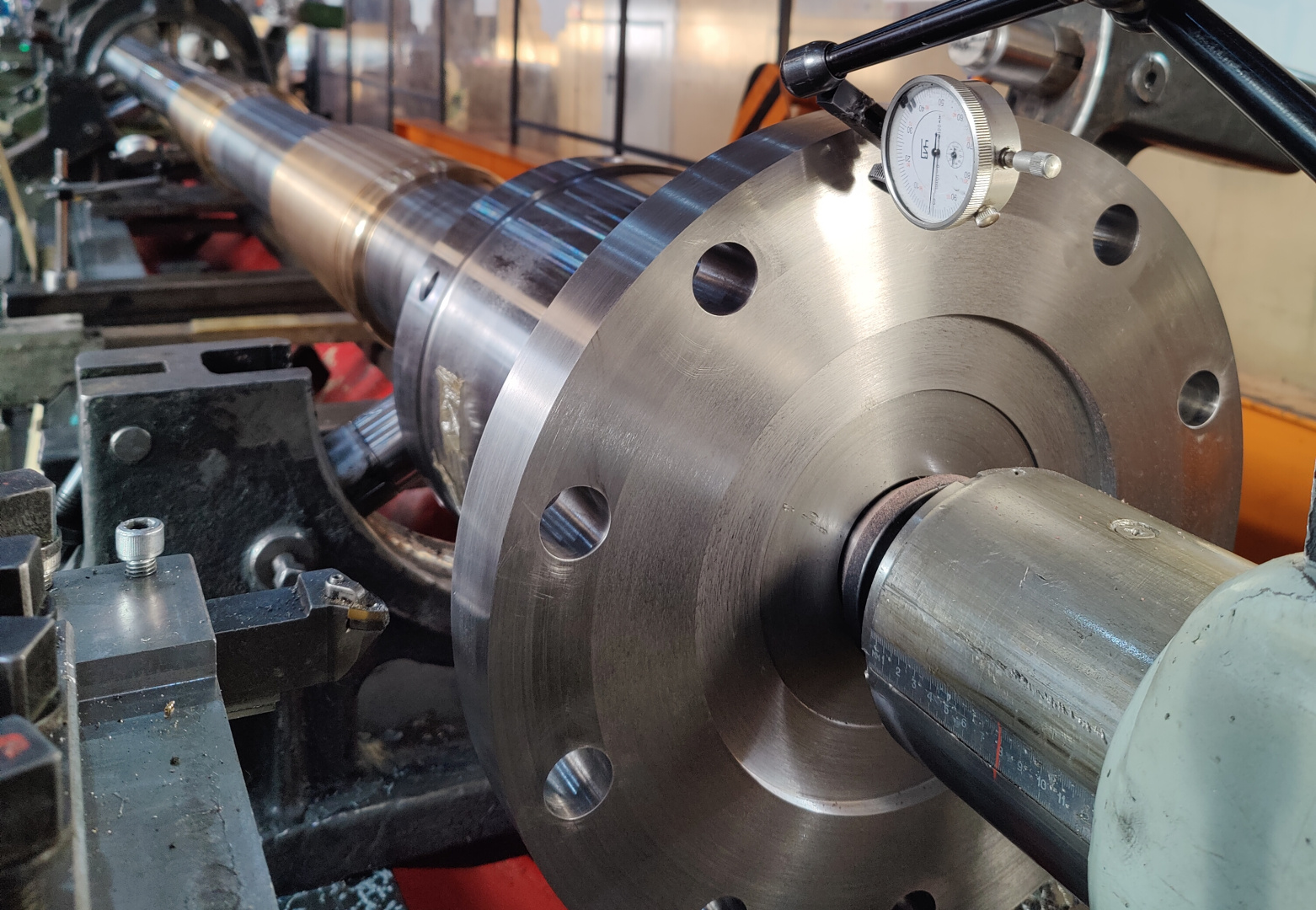 РС освидетельствовал компоненты валовых линий для судов проекта NE038