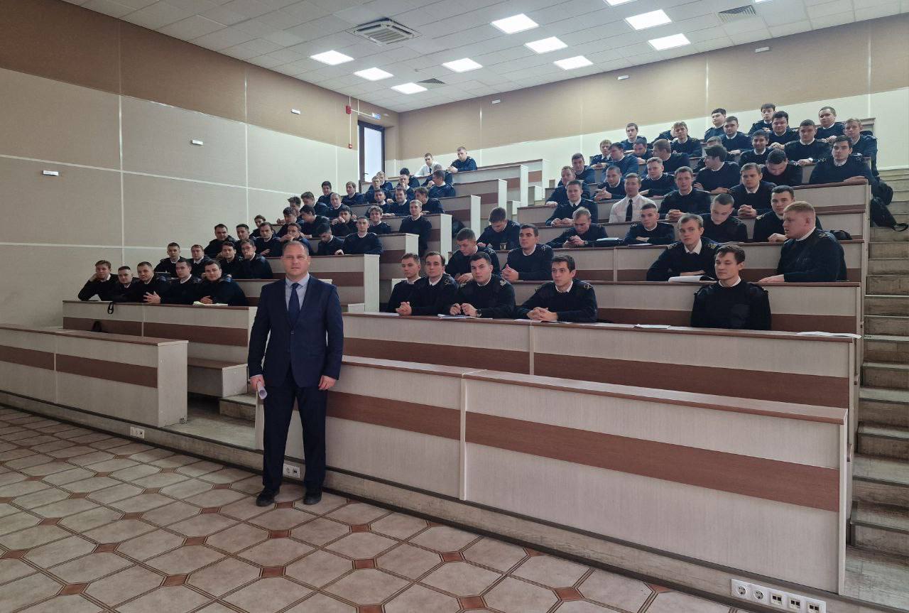 Взгляд в будущее: встреча с курсантами ГМУ имени Ф.Ф. Ушакова