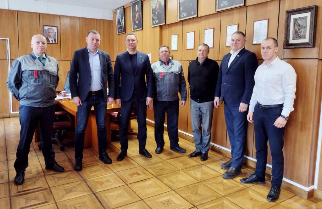 РС провел переговоры с Хабаровским СЗ