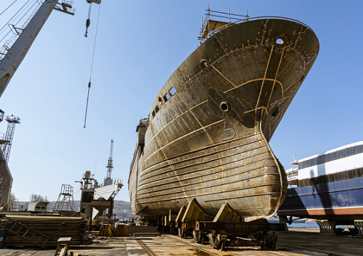 Класс РС: краболов «Аурум» готовится к спуску на воду