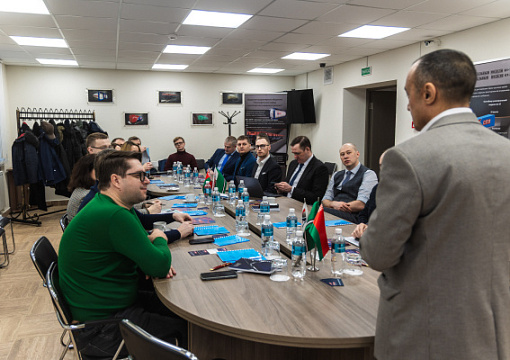 РС и ОЗТМ обсудили перспективы сотрудничества на рынке танк-контейнеров