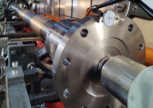 РС освидетельствовал компоненты валовых линий для судов проекта NE038