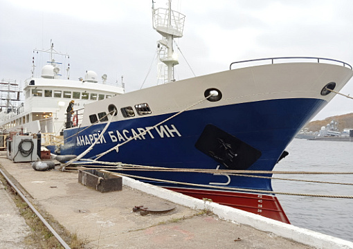 РС выдал классификационные документы на краболовное судно «Андрей Басаргин»