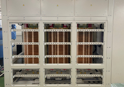 РС освидетельствовал трансформаторы для ледокола проекта 22220