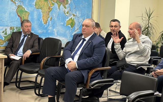 Услуги для промышленности и новые технологии: Семинар РС для предприятий самого западного региона страны