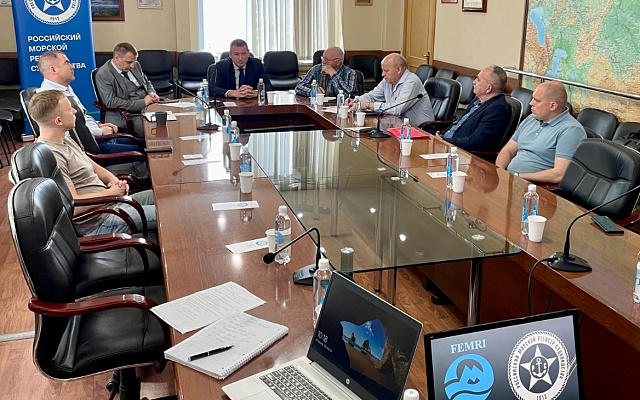 РС и судоремонтные предприятия Приморья: совместная работа на благо региона