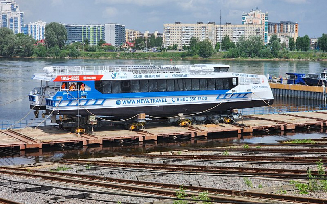 Класс РС: спущен на воду скоростной пассажирский катамаран «Форт Обручев»