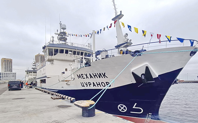 На краболов «Механик Цуранов» выданы документы РС