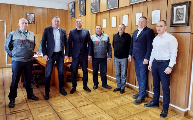 РС провел переговоры с Хабаровским СЗ